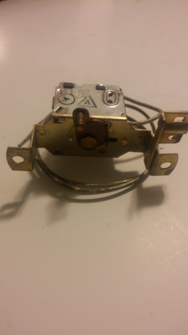 Thermostatic Switch A10705600